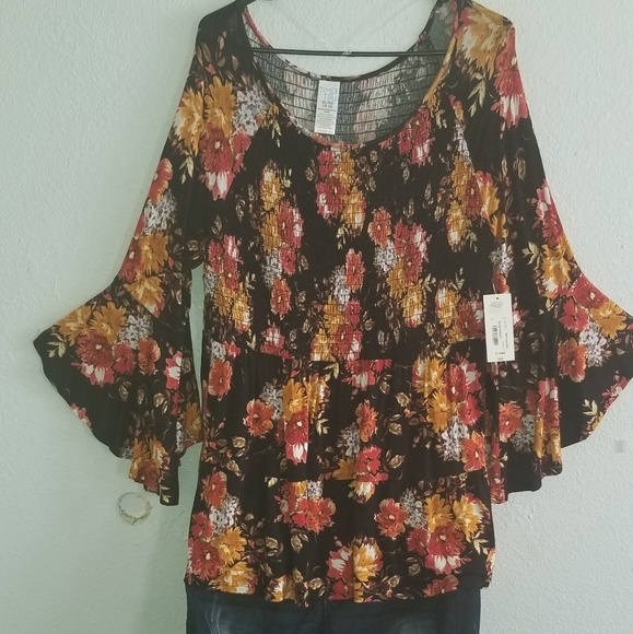 Nwt  Paisley top - Picture 1 of 2
